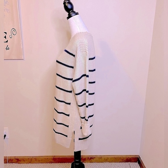 NWT a.n.a Oatmeal and Navy Stripe Crewneck Tunic Length Sweater Size Small - Picture 6 of 14